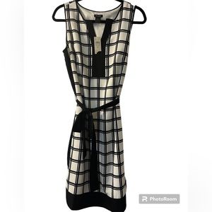Ann Taylor size M women’s dress. NWT Black and white.